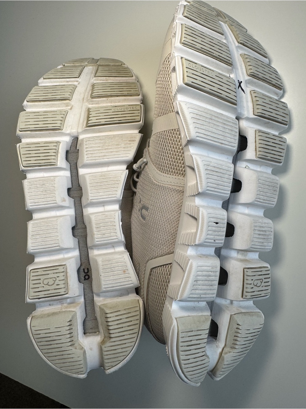On Cloud 5 CloudTec® Zero-Gravity foam Running Shoes Women’s size 8.5 Pearl - Picture 12 of 15